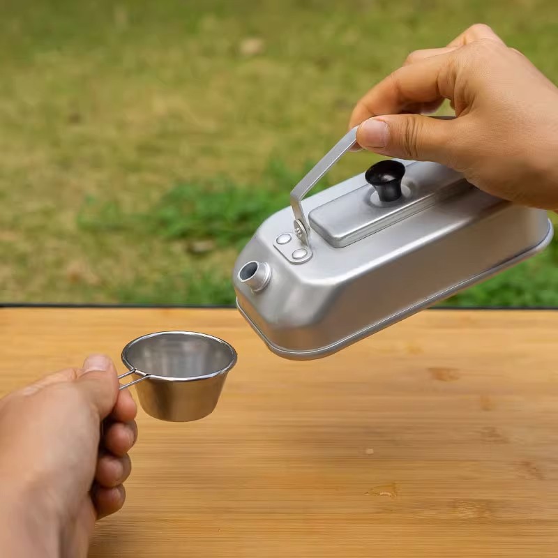 خفيفة المحمولة نزهة غلاية ، ال - مراجعة Camping Cooking And Cutlery Set وسعره